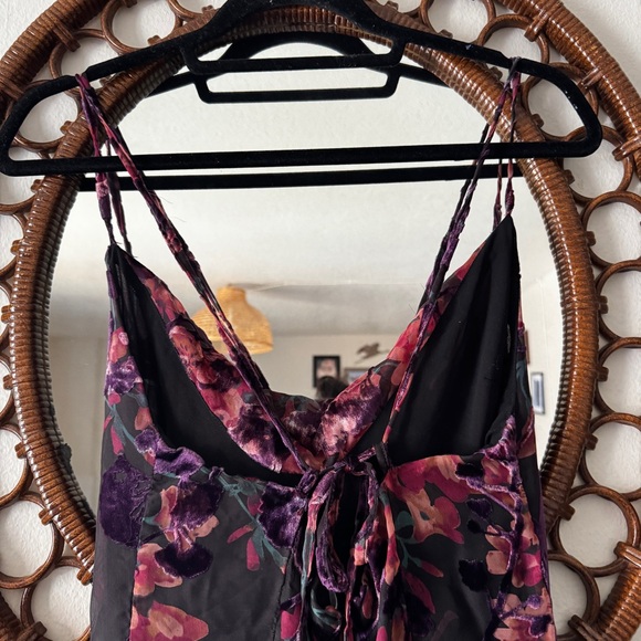 Revolve Showpo Aletts floral velvet burnout maxi dress size 4 - Picture 8 of 15